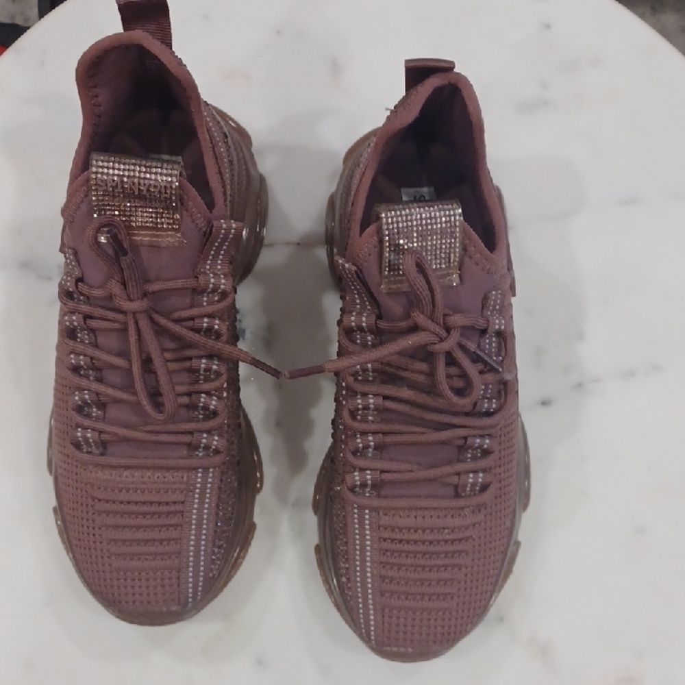 Steve Madden Mauve Interior Logo Slip-On